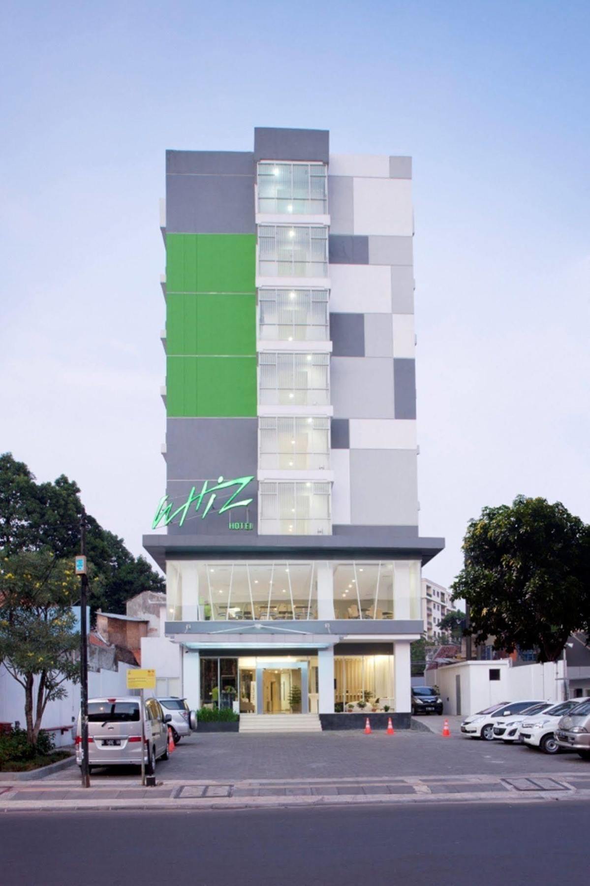 Whiz Hotel Cikini Jakarta Exteriér fotografie
