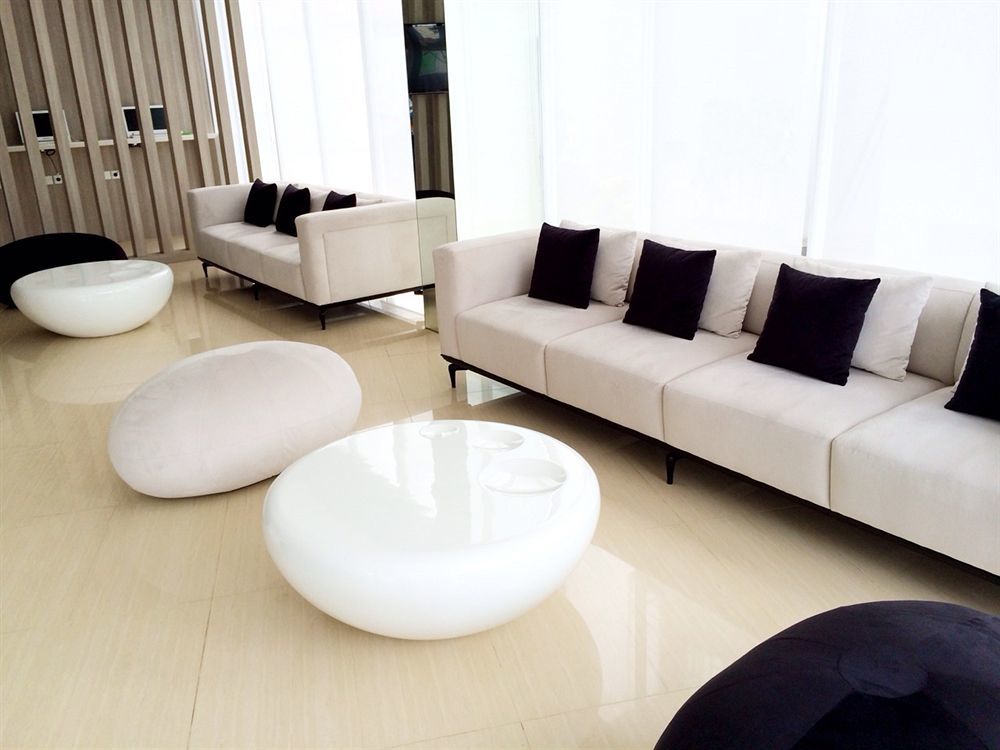 Whiz Hotel Cikini Jakarta Exteriér fotografie